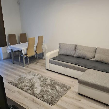Verebes Apartman Győr Exterior foto
